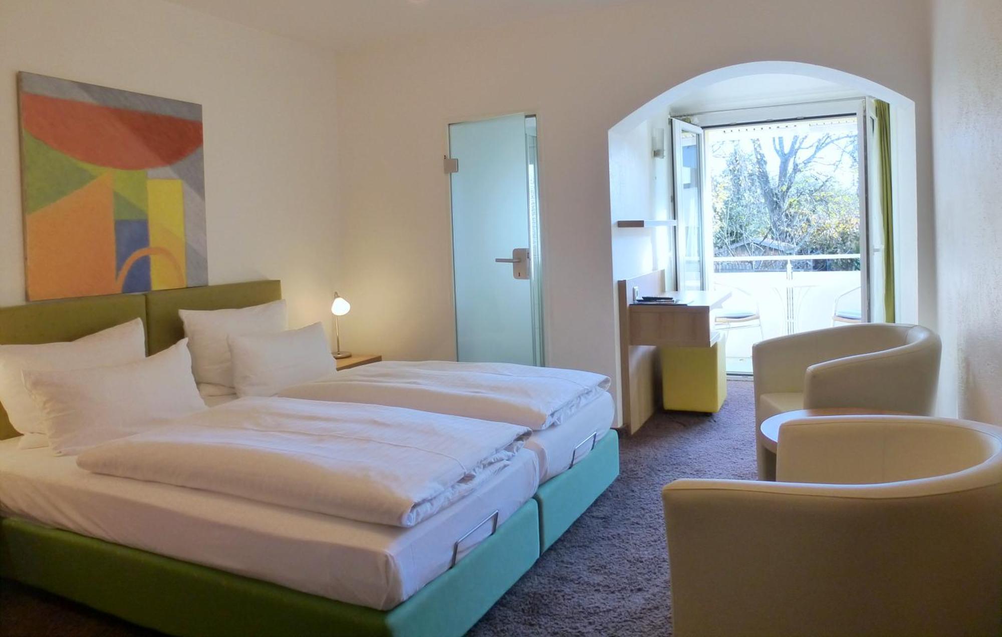 Hotel Alpenblick Garni ユーバーリンゲン エクステリア 写真