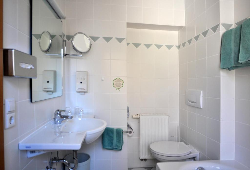 Hotel Alpenblick Garni ユーバーリンゲン 部屋 写真